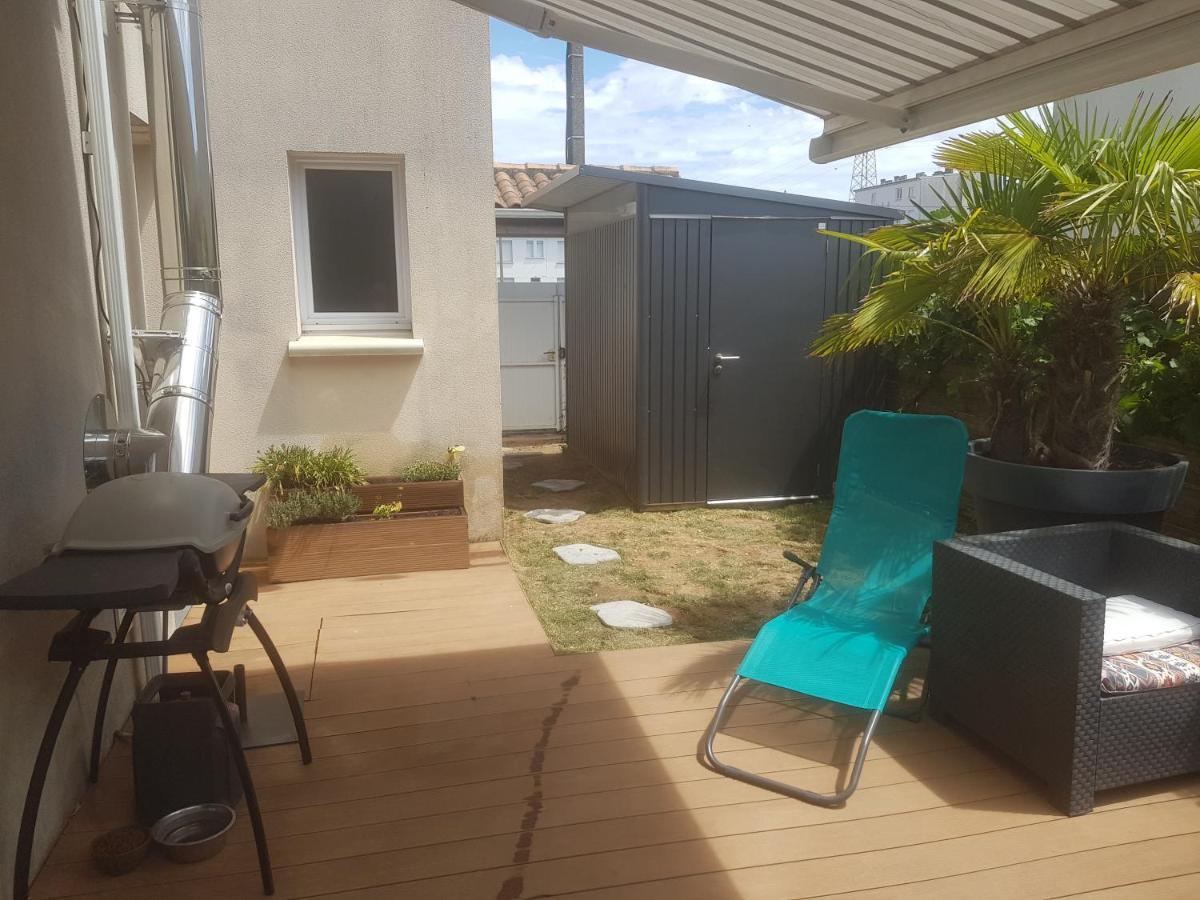 Joli Appartement 50 M2 Classe 3 Etoiles Avec Terrasse Et Jardin La Rochelle  Luaran gambar
