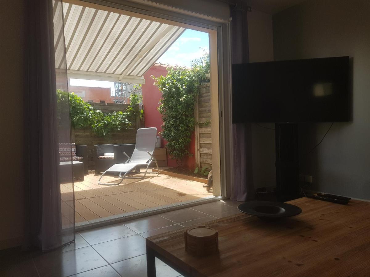 Joli Appartement 50 M2 Classe 3 Etoiles Avec Terrasse Et Jardin La Rochelle  Luaran gambar